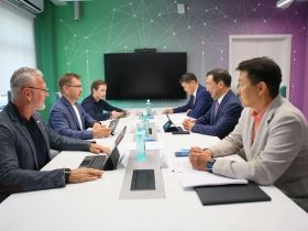 Айсен Николаев открыл выездную сессию правления Байкальского банка Сбера в Якутске
