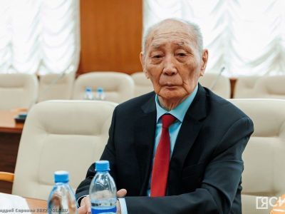 Иван Егоров: Мы должны обратить внимание на модернизацию здравоохранения Якутии