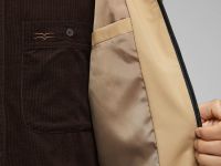 Ветровка с капюшоном