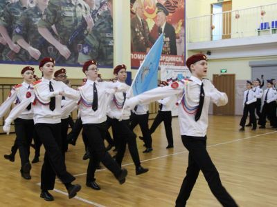 В смотре песни и строя среди 5-8 классов на первом месте 12-ая школа