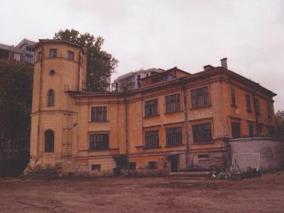 Здание яхт-клуба