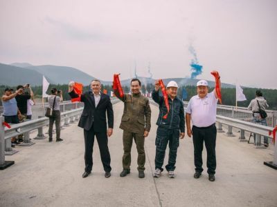 В Якутии досрочно введён в эксплуатацию мостовой переход через реку Аллах-Юнь