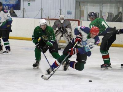 Чемпионами Мирнинского района стали хоккеисты Мирного