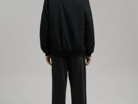 Куртка-бомбер на молнии