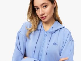 Женский свитшот Lacoste свободного кроя