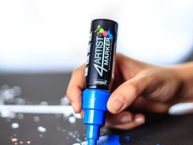 Маркер масляный Pebeo "4 Artist Marker" 8 мм клиновидный Синий темный