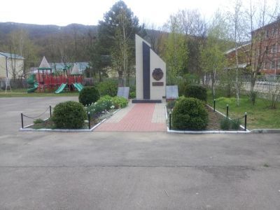 Братская могила воинов, погибших в годы гражданской и Великой Отечественной войн