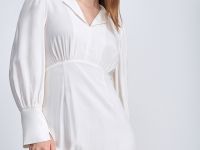 Платье приталенного силуэта