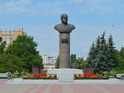 Памятник Маршалу Советского Союза Жукову Г.К.