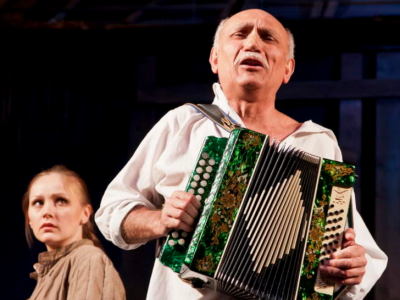 Билеты на Видеопоказ спектакля «Запах полыни» (Клуб Шарык) / Театр | Афиша | ИнфоТаймс