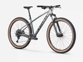 Горный велосипед Trek Marlin 6 Gen 3 29, год 2026, цвет Красный, ростовка 17.5