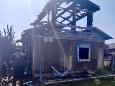 По факту обнаружения тел при тушении пожара в частном доме в Олекминском  районе проводится процессуальная проверка