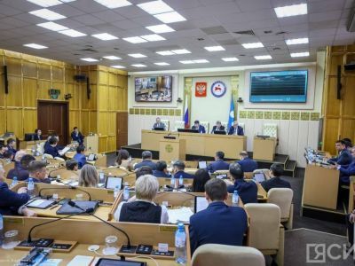Депутаты парламента Якутии приняли поправки в республиканский закон о налоговой политике