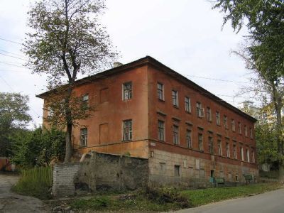 Бывший дом А.П. Кравцовой "Ковчег". В доме размещались явочные квартиры революционеров. Установлена мемориальная доска