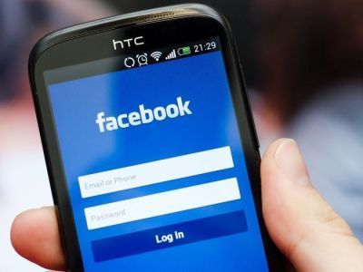 Facebook платила сотням подрядчиков за расшифровку голосовых сообщений пользователей