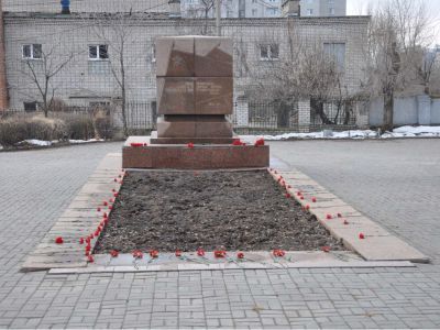 Братская могила, в которой похоронены воины 57-й и 64-й армий, погибшие при обороне Сталинграда