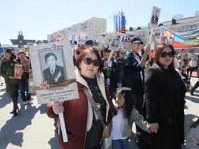 Фото. В Якутске акция «Бессмертный полк» собрала более 50 тысяч человек