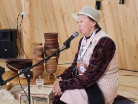 Около 100 сказителей Олонхо борются за звание лучшего в Нерюнгринском районе