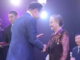 Пятьдесят якутян наградили премией «Человек труда»
