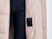 Утепленное пальто прямого кроя с капюшоном