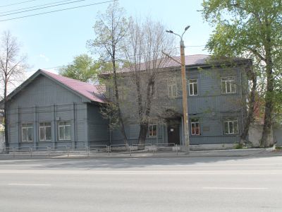 Здание мужского железнодорожного училища