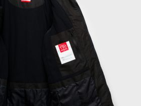 Пальто текстильное с полиуретановым покрытием для мальчиков