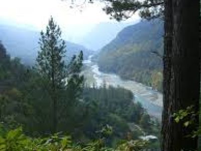 Братская могила 6 советских воинов, расстрелянных фашистскими захватчиками