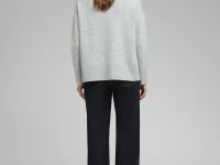 Свитер с шерстью