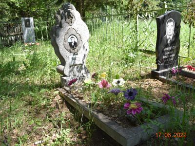 Могила Героя Социалистического Труда  Е.Д.Поморцевой