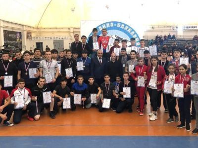 В Кабардино-Балкарии провели Открытые первенства  г. Нальчика по мас-рестлингу