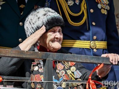 В Якутске поздравили ветерана Великой Отечественной войны Валентину Ефремову