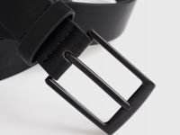 Ремень с чёрной пряжкой, Черный