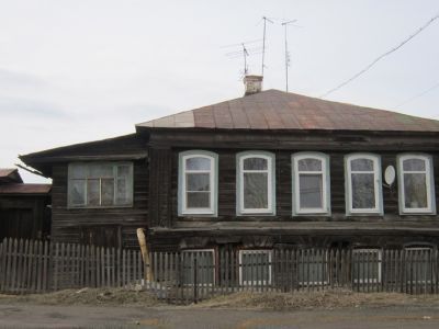 Дом, в котором находился рабочий клуб и в 1905 г. выступал Я.М. Свердлов