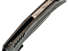 Складной нож TuoTown Tiburon DLC, сталь Tmax, рукоять Black Crystal Ti/Chaotic Black CF