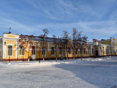 Здание железнодорожного вокзала