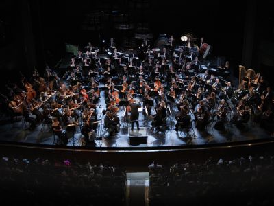 Билеты на Филипп Чижевский, оркестр и хор театра «Новая опера» (Филармония им. Шостаковича. Большой зал) / Концерт | Афиша | ИнфоТаймс