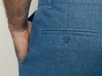 Брюки зауженного кроя с добавлением льна