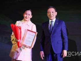 Ежегодник Саха театра посвятили «золотому» выпуску щепкинцев