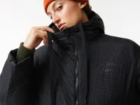 Женская длинная стеганая куртка Lacoste
