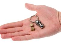Брелок-капсула с игральными кубиками Acorn Dice Brass, Lion Steel, Нержавеющая сталь AISI 440, медь, L/DD OT