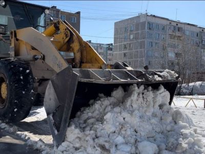 Активисты «Единой России» организуют акции по вывозу снега и откачке вод в Гагаринском округе
