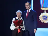 Глава Якутии поздравил мирнинцев с 60-летием района