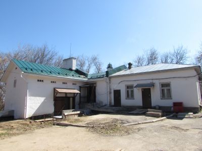 Хозяйственная постройка дома купцов Зворыкиных