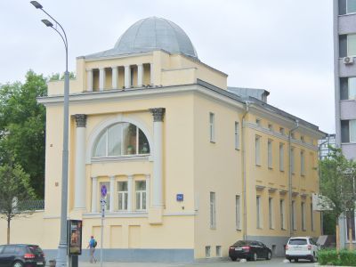 Боковые флигели