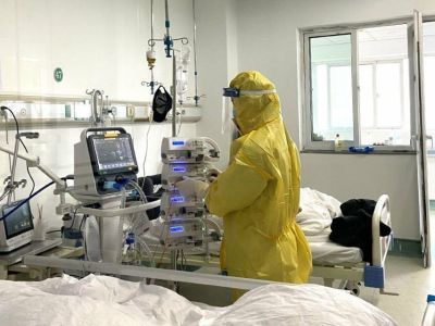 В КНР зафиксировано рекордное количество случаев заражения COVID-19