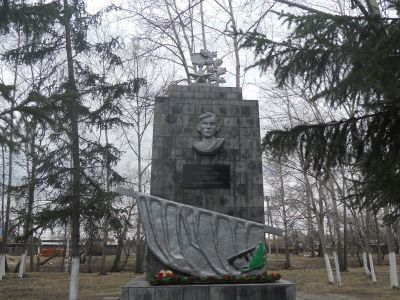 Памятник Герою Советского Союза Клепикову Георгию Петровичу