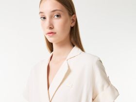 Лёгкое платье Lacoste с поясом