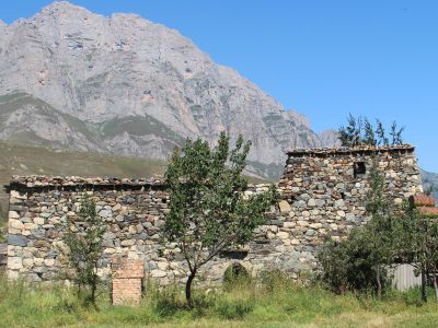 Замок Бестоловых