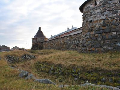 Прясло между Никольской и Корожной башнями