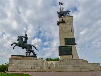 Монумент Победы